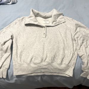 A&F oatmeal cropped crewneck